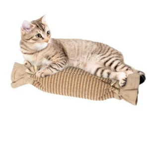Wholesale eco-friendly jute candy shaped cat kicker toy. Made of cotton rope and jute, filled with high elastic PP cotton and built-in mint powder.